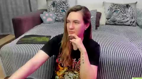 Snapshot of kendra_xx_ chatting on 04.07.26 Kendra online show from 04.07.26