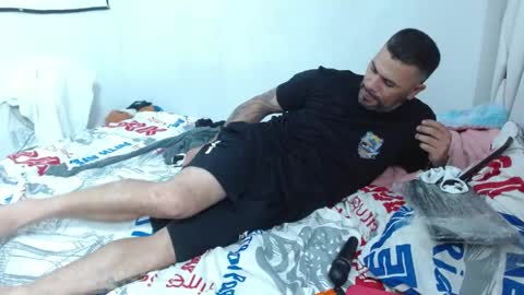 Kendra And Miller online show from 04.13.26