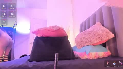 Snapshot of kendrachavez_ chatting on 10.03.25 kendrachavez_ online show from 10.03.25