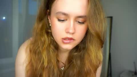 Kira online show from 09.11.25