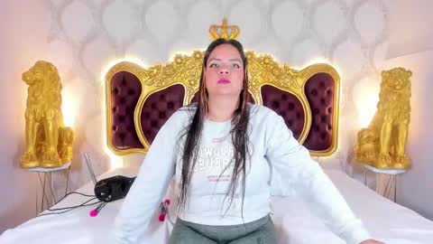 Kendral  online show from 10.21.25