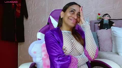 KENDRAPOTTER online show from 11.22.25