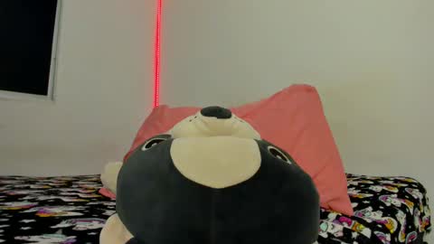 kendra Sthefania online show from 01.11.25