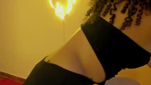 Kenia online show from 04.21.26