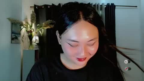 Snapshot of kennaxx69 chatting on 11.12.25 kennaxx69 online show from 11.12.25