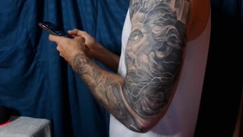 Snapshot of kennerfox77 chatting on 12.25.24 Kennfox777 online show from 12.25.24