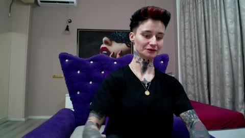 Snapshot of kennyvibe chatting on 03.31.26 kennyvibe online show from 03.31.26