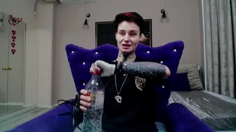 Snapshot of kennyvibe chatting on 04.14.26 kennyvibe online show from 04.14.26