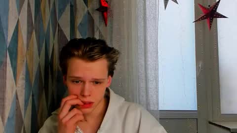 Snapshot of kenordi chatting on 02.25.26 kenordi online show from 02.25.26