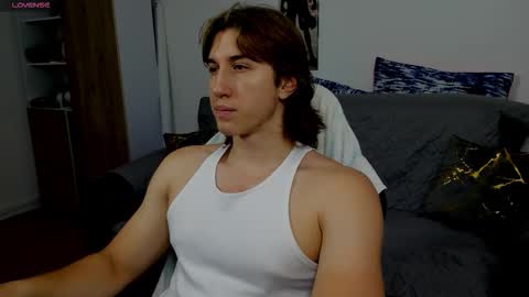 Snapshot of kent_rushell chatting on 11.08.25 kent_rushell online show from 11.08.25