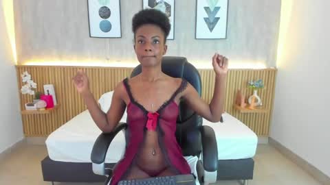 Snapshot of kenya_stone_ chatting on 04.28.26 kenya online show from 04.28.26