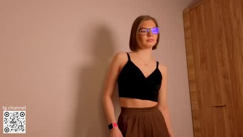 Lisa online show from 02.21.26