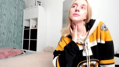 Kenzie online show from 12.07.24