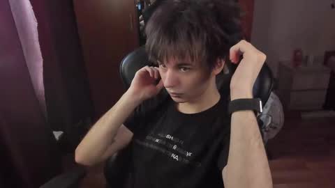 Looking for a moderator I PVT IS OPEN online show from 02.17.26