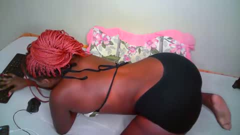 kering_lovly online show from 10.14.25