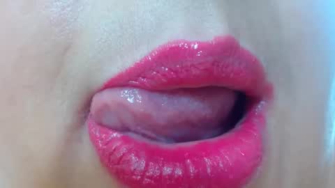 K E R L Y online show from 01.10.25