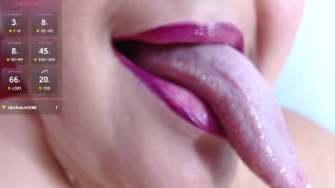 Snapshot of kerly_doll chatting on 04.28.26 K E R L Y online show from 04.28.26