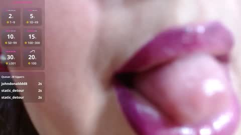Snapshot of kerly_doll chatting on 05.11.26 K E R L Y online show from 05.11.26