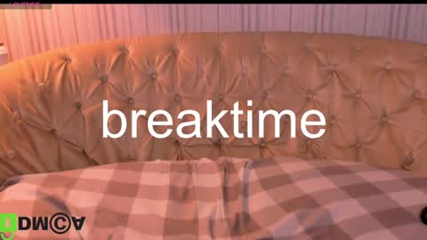 Snapshot of kerry_niki chatting on 02.13.25 kerry_niki online show from 02.13.25