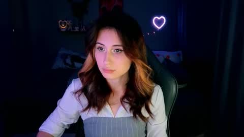 Snapshot of keti_moon chatting on 10.28.25 Keti 3 online show from 10.28.25