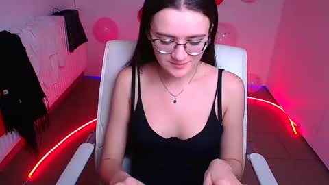 Snapshot of ketrin_pirsss chatting on 02.13.25 Ketrin online show from 02.13.25