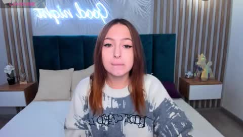 Snapshot of ketrinwhite chatting on 11.15.25 KatrinaKetrin online show from 11.15.25