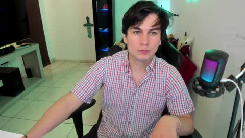 Snapshot of kevin873s chatting on 12.18.24 Kevin online show from 12.18.24