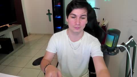 Snapshot of kevin873s chatting on 12.19.24 Kevin online show from 12.19.24