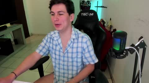 Snapshot of kevin873s chatting on 12.30.24 Kevin online show from 12.30.24