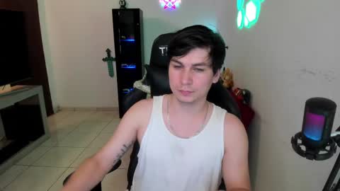 Snapshot of kevin873s chatting on 02.11.25 Kevin online show from 02.11.25