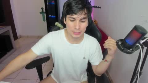 Snapshot of kevin873s chatting on 10.02.25 Kevin online show from 10.02.25