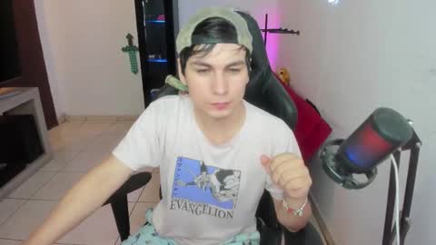 Snapshot of kevin873s chatting on 10.08.25 Kevin online show from 10.08.25