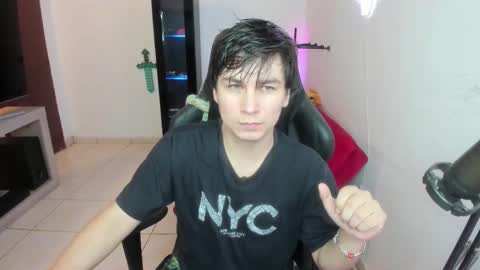 Snapshot of kevin873s chatting on 10.23.25 Kevin online show from 10.23.25