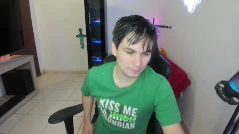 Snapshot of kevin873s chatting on 11.07.25 Kevin online show from 11.07.25