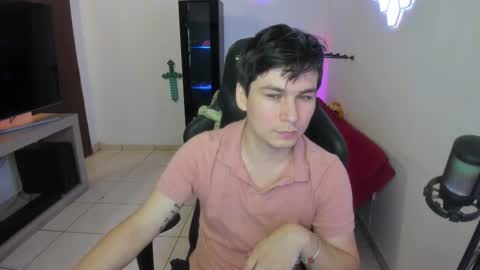 Snapshot of kevin873s chatting on 11.12.25 Kevin online show from 11.12.25