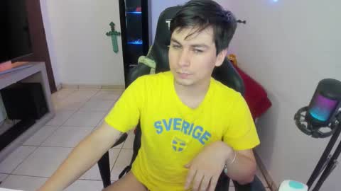 Snapshot of kevin873s chatting on 11.15.25 Kevin online show from 11.15.25