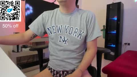 Snapshot of kevin873s chatting on 11.28.25 Kevin online show from 11.28.25