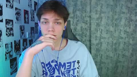 Snapshot of kevin_joestar chatting on 10.17.25 Kevin online show from 10.17.25