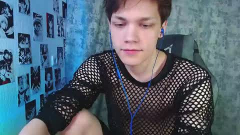 Snapshot of kevin_joestar chatting on 10.31.25 Kevin online show from 10.31.25