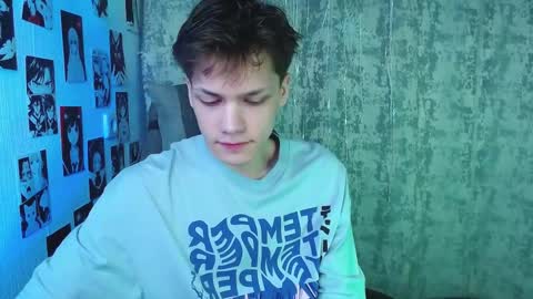 Snapshot of kevin_joestar chatting on 11.30.25 Kevin online show from 11.30.25