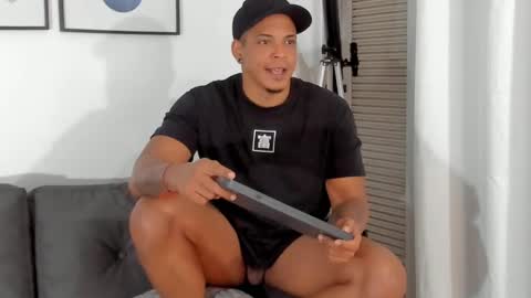 Kevin Lance online show from 02.10.25