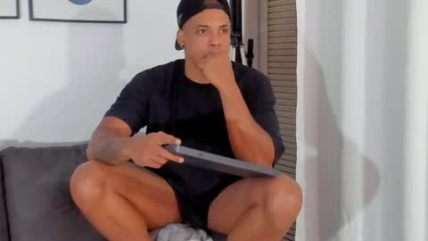 Kevin Lance online show from 04.14.26