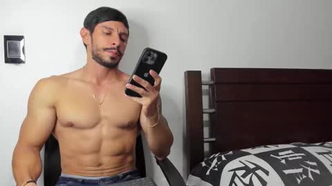 kevin_malone22 online show from 01.12.26