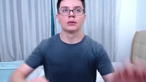 Snapshot of kevinhunts chatting on 02.20.25 Kevin online show from 02.20.25