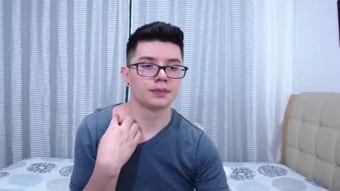 Snapshot of kevinhunts chatting on 02.28.25 Kevin online show from 02.28.25