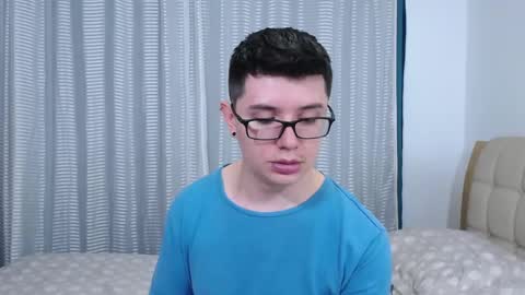 Snapshot of kevinhunts chatting on 11.25.25 Kevin online show from 11.25.25