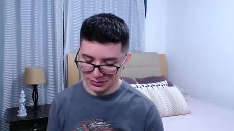 Snapshot of kevinhunts chatting on 03.09.26 Kevin online show from 03.09.26