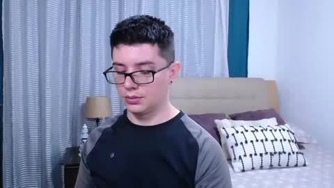 Snapshot of kevinhunts chatting on 03.16.26 Kevin online show from 03.16.26