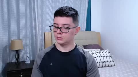 Snapshot of kevinhunts chatting on 03.28.26 Kevin online show from 03.28.26