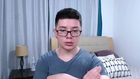 Snapshot of kevinhunts chatting on 03.31.26 Kevin online show from 03.31.26